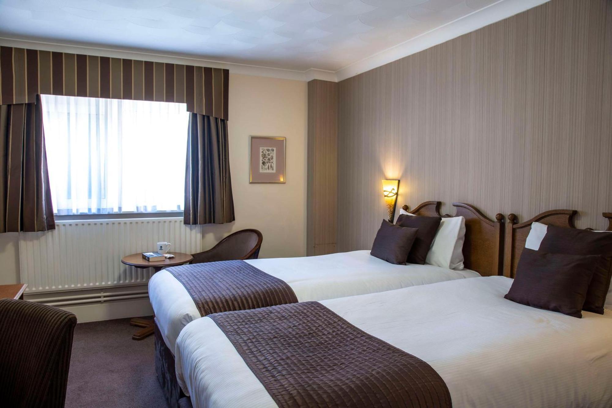 Best Western Manor Hotel Грейвсенд Экстерьер фото