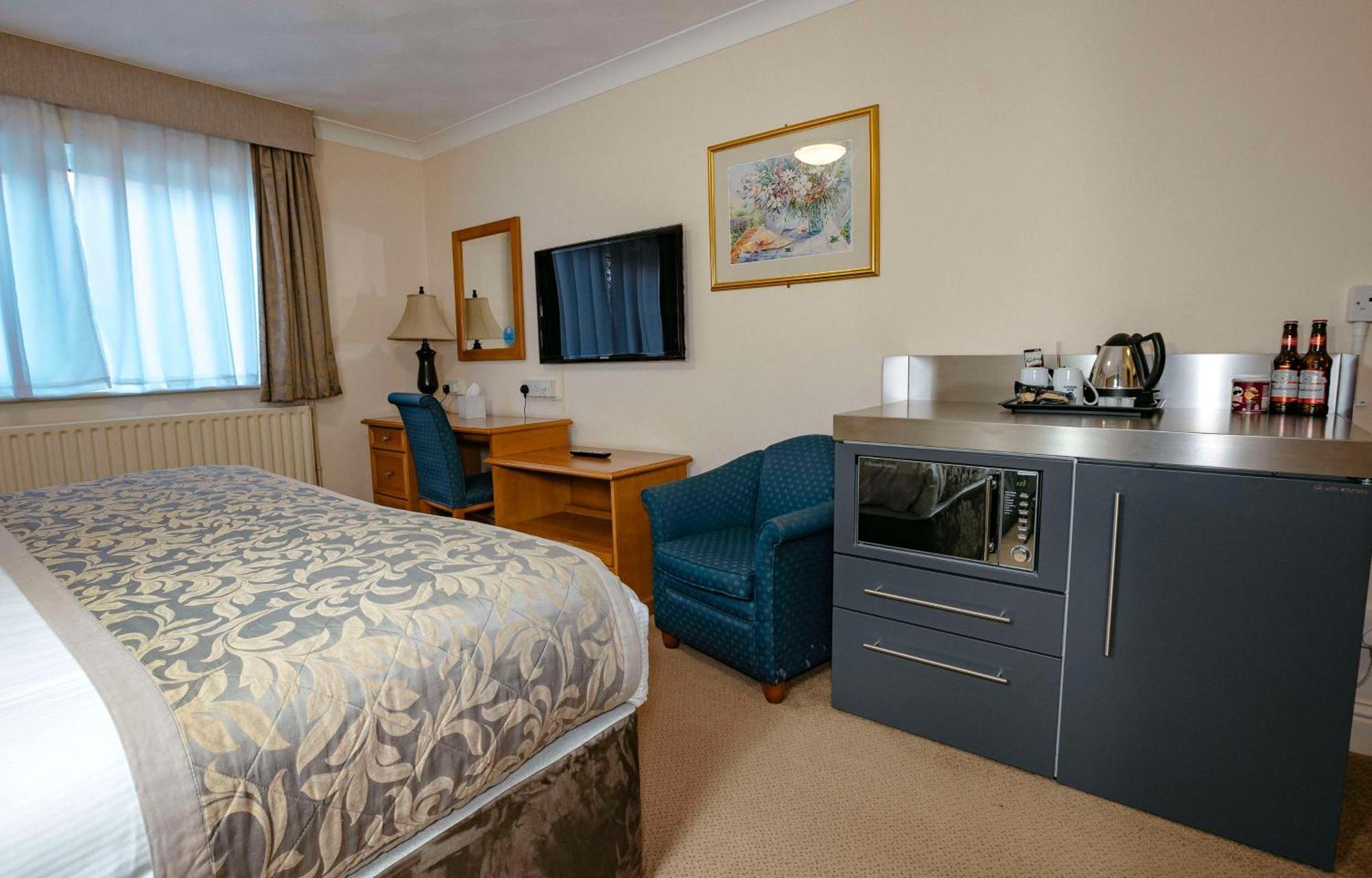 Best Western Manor Hotel Грейвсенд Экстерьер фото