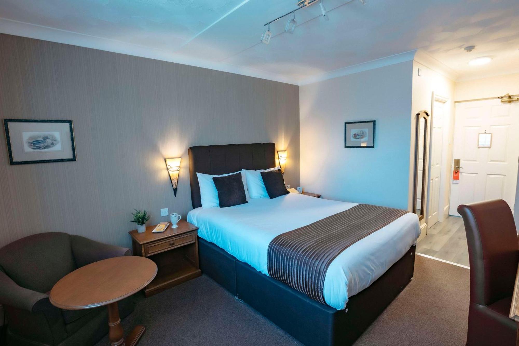Best Western Manor Hotel Грейвсенд Экстерьер фото