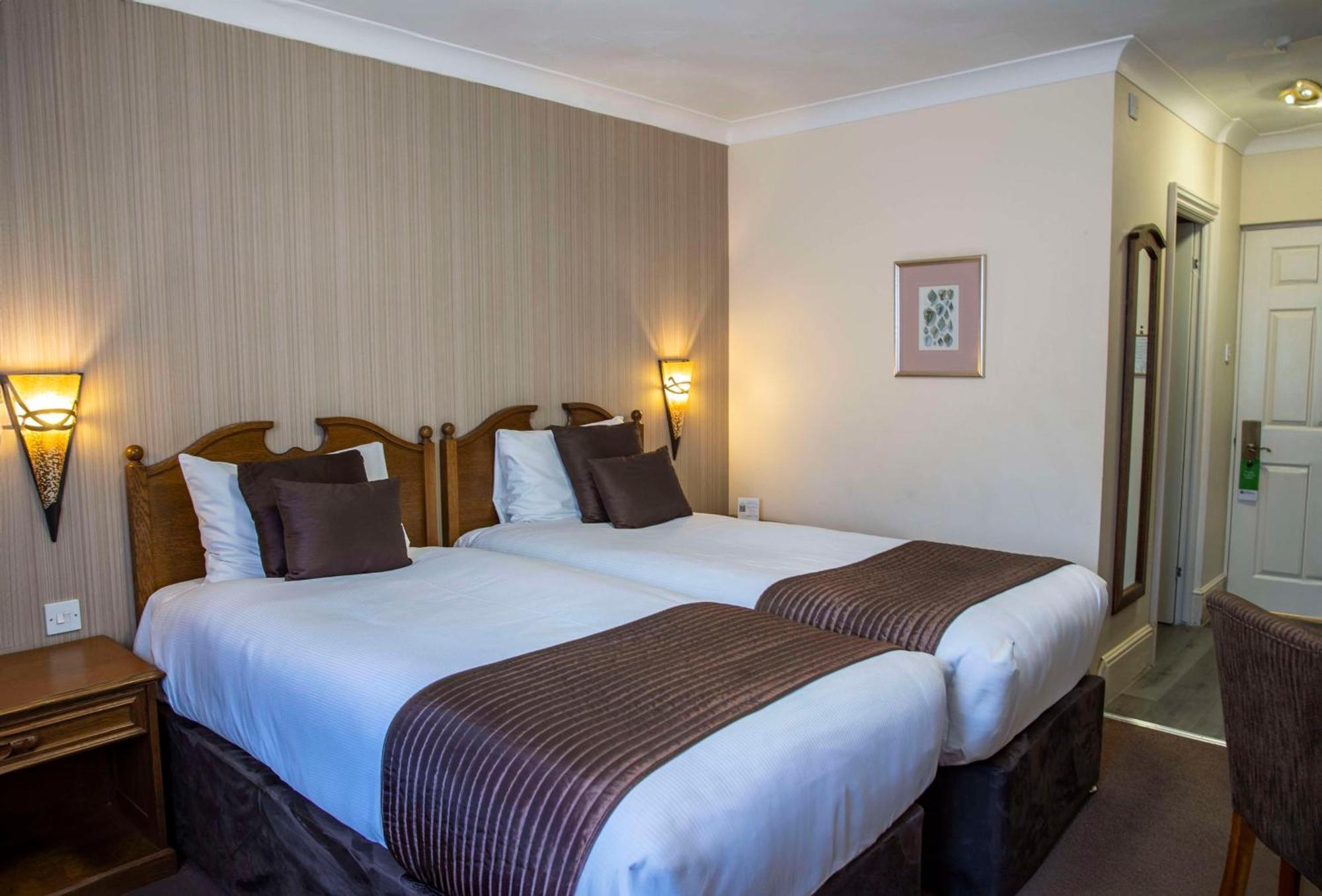 Best Western Manor Hotel Грейвсенд Экстерьер фото
