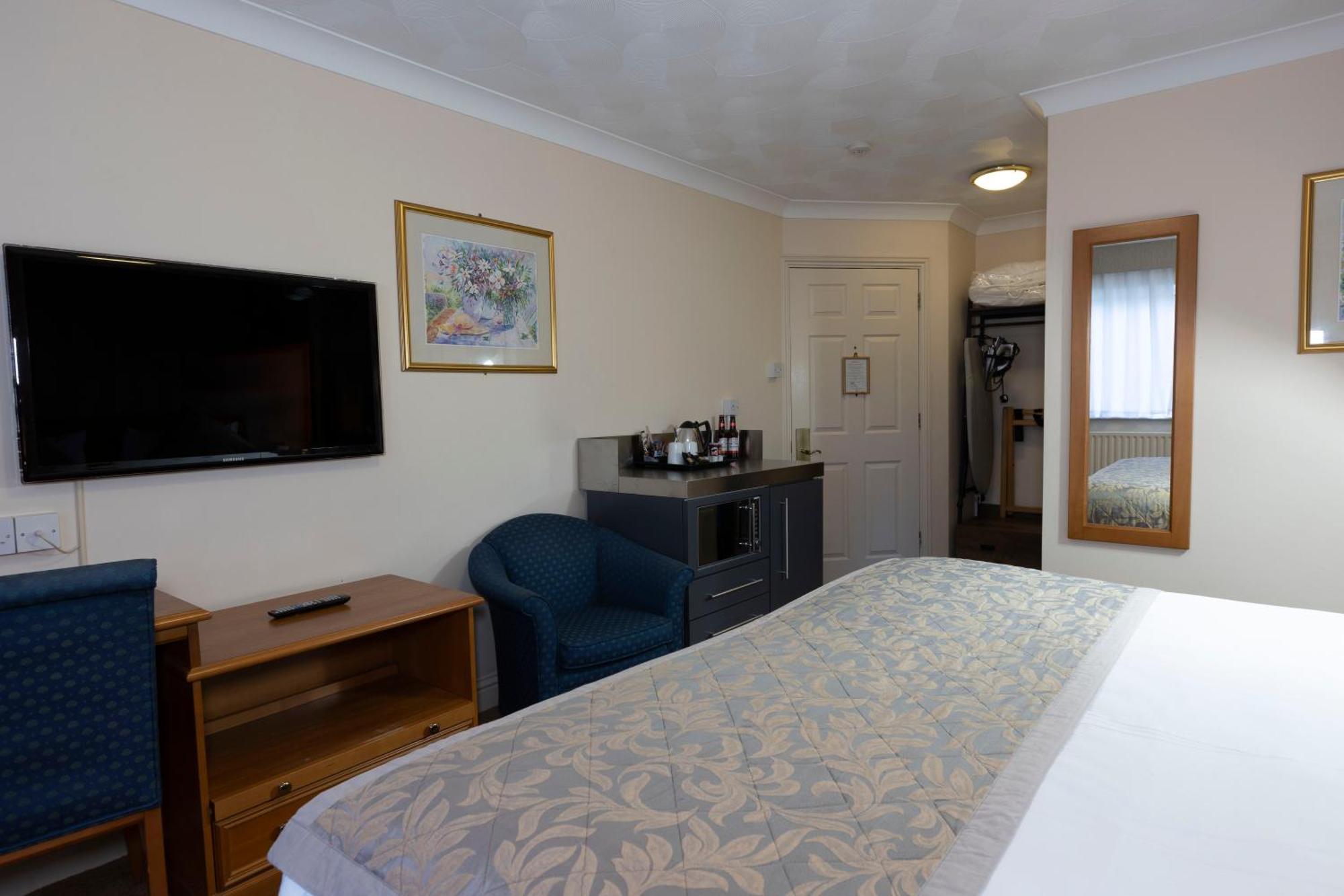 Best Western Manor Hotel Грейвсенд Экстерьер фото