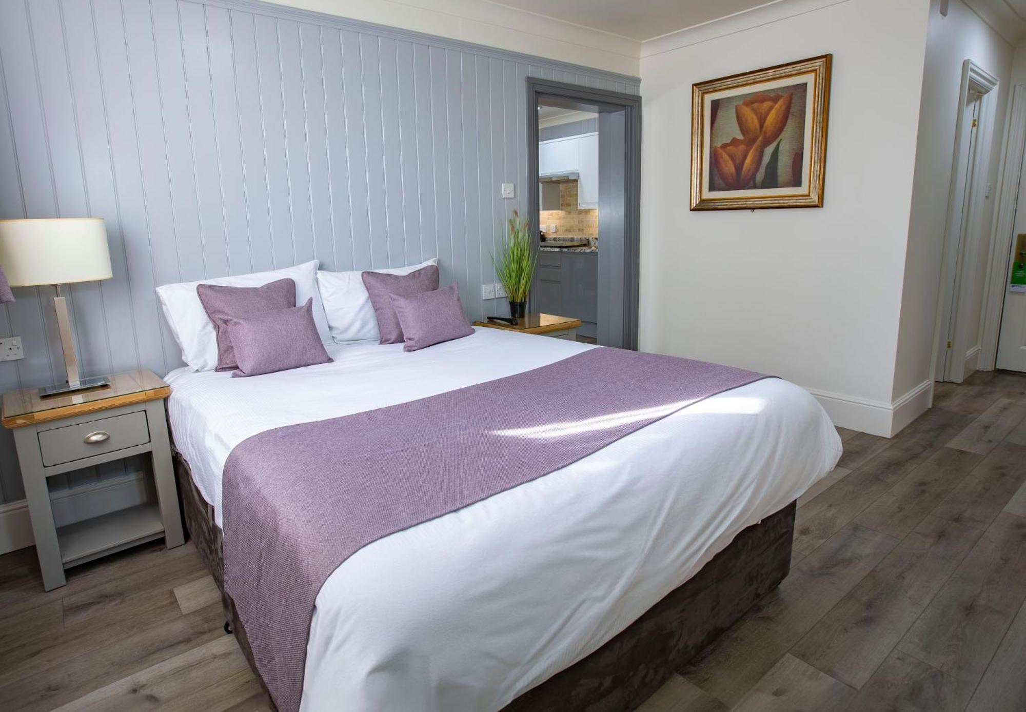 Best Western Manor Hotel Грейвсенд Экстерьер фото