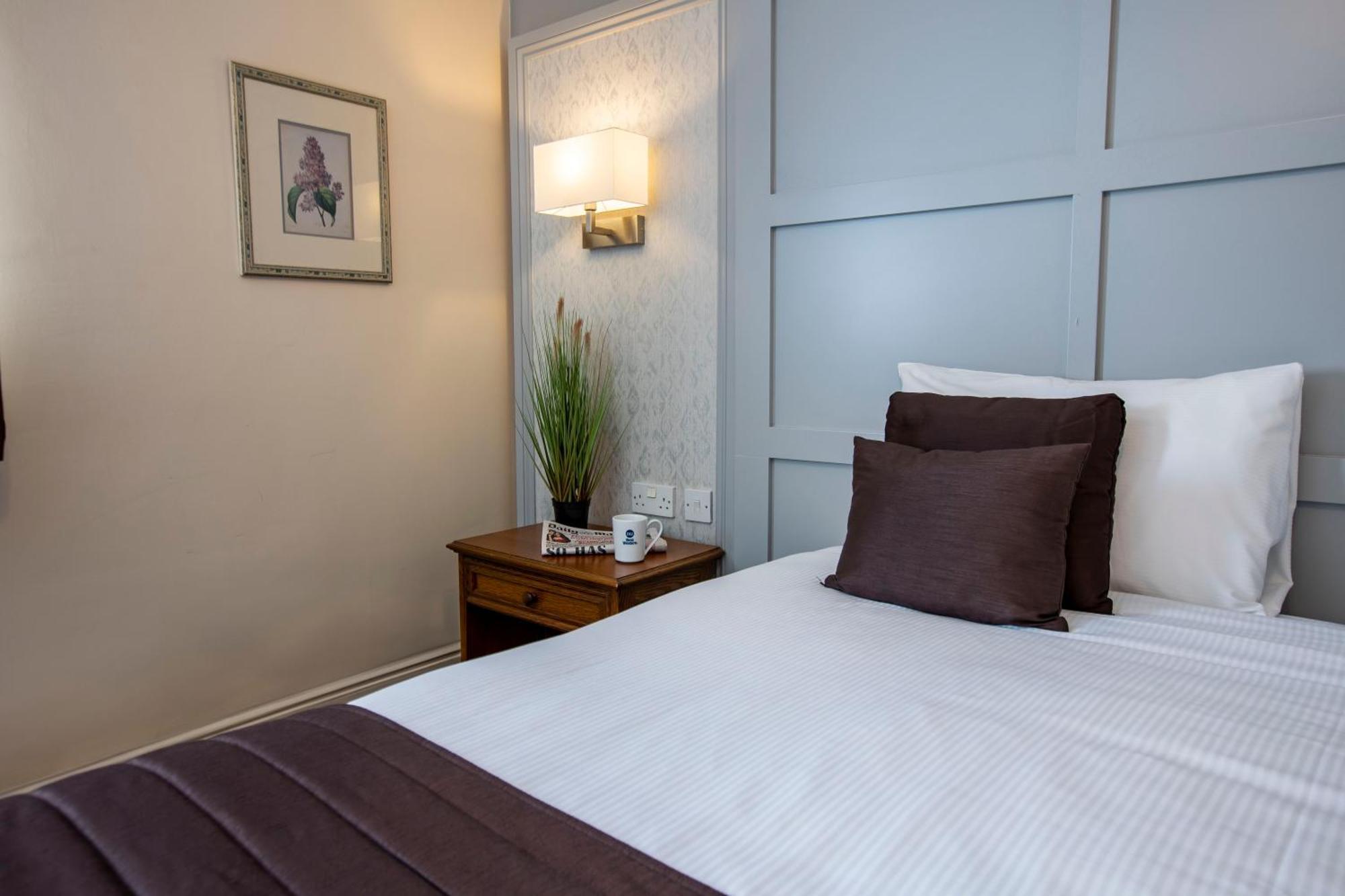 Best Western Manor Hotel Грейвсенд Экстерьер фото