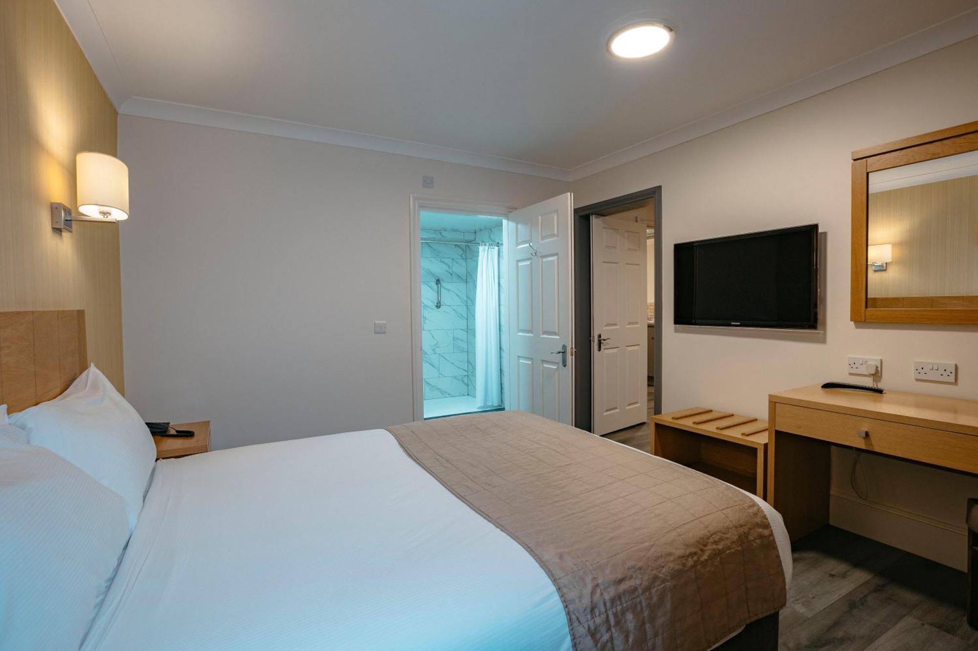 Best Western Manor Hotel Грейвсенд Экстерьер фото